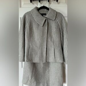 Set of blazer and skirt - Size 6